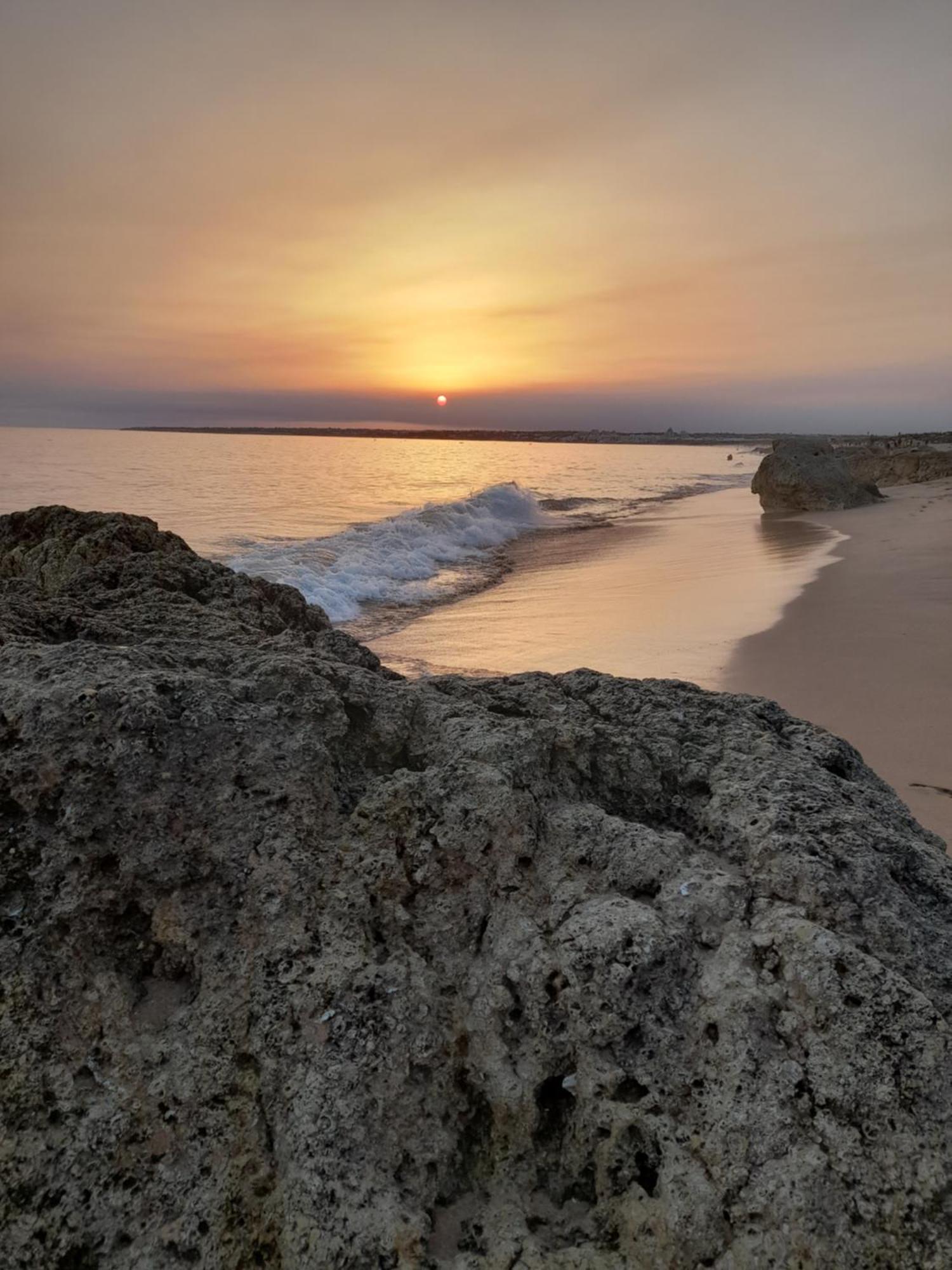 Estudio Dominicana In Albufeira Gale Eksteriør billede