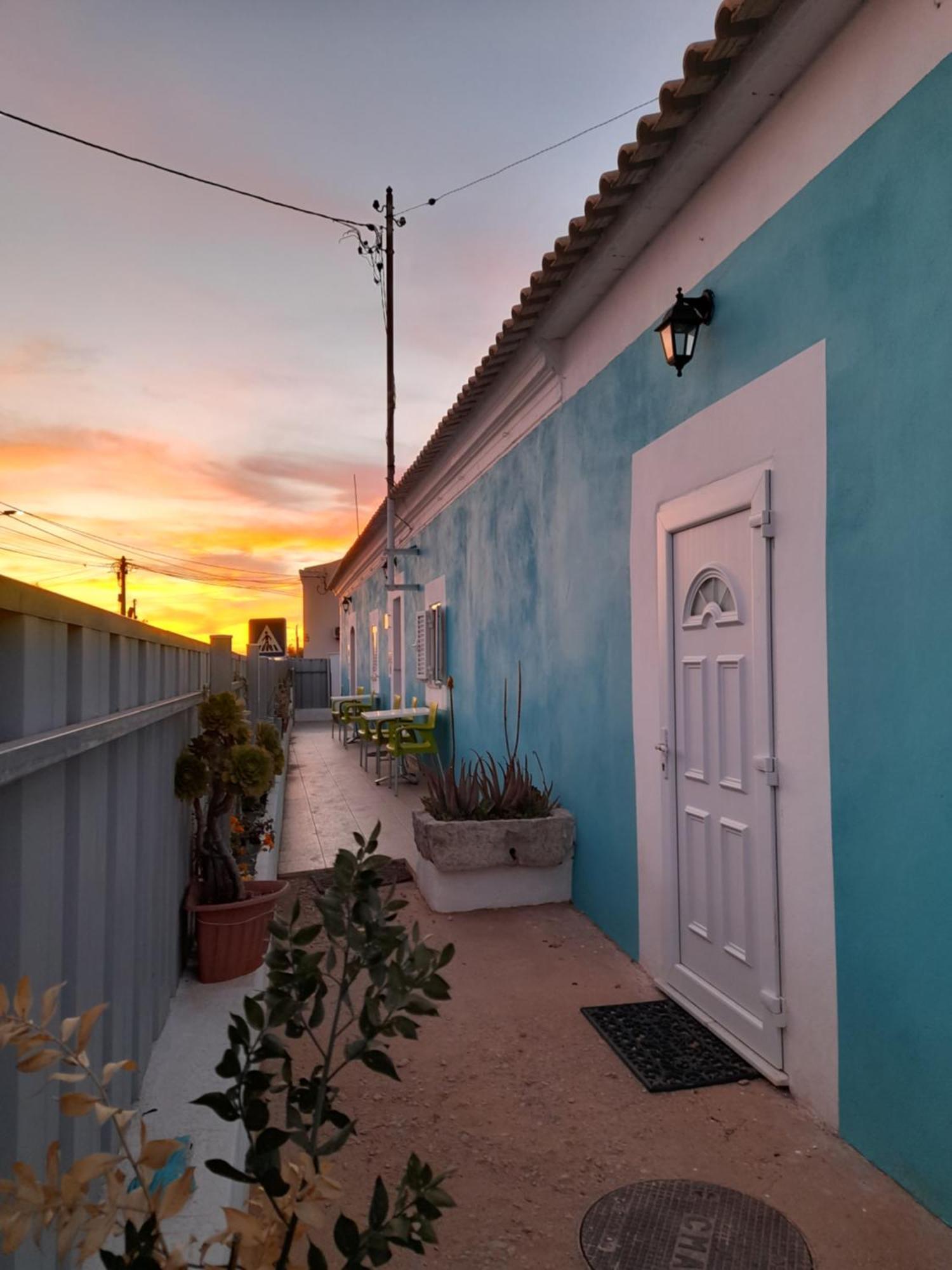 Estudio Dominicana In Albufeira Gale Eksteriør billede